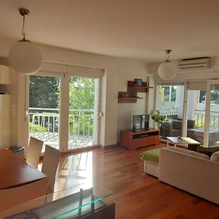 Ni I - One Bedroom With Balcony Marina 아파트 마카르스카