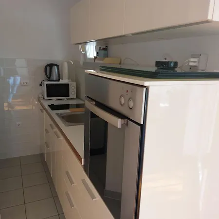 Ni I - One Bedroom With Balcony Marina * 마카르스카