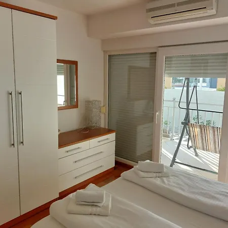 아파트 Ni I - One Bedroom With Balcony Marina *