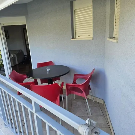 Ni I - One Bedroom With Balcony Marina 아파트 마카르스카